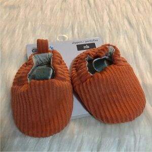 Carter’s Child of Mine Pumpkin Slippers | Size Newborn